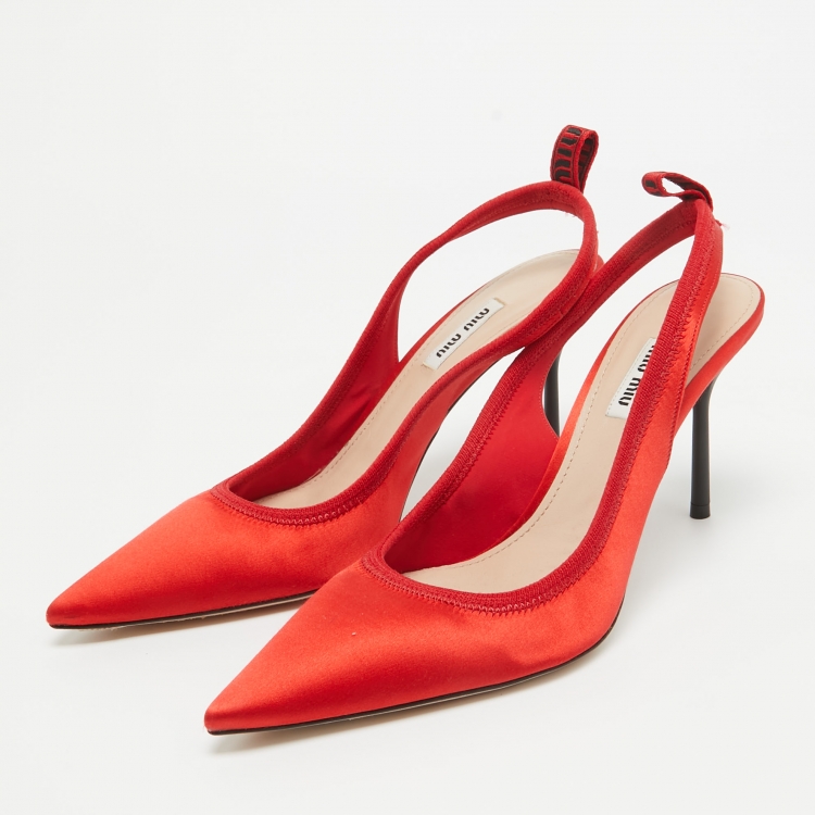 Pre Owned Miu Miu Red Satin Slingback Pumps Size 39.5