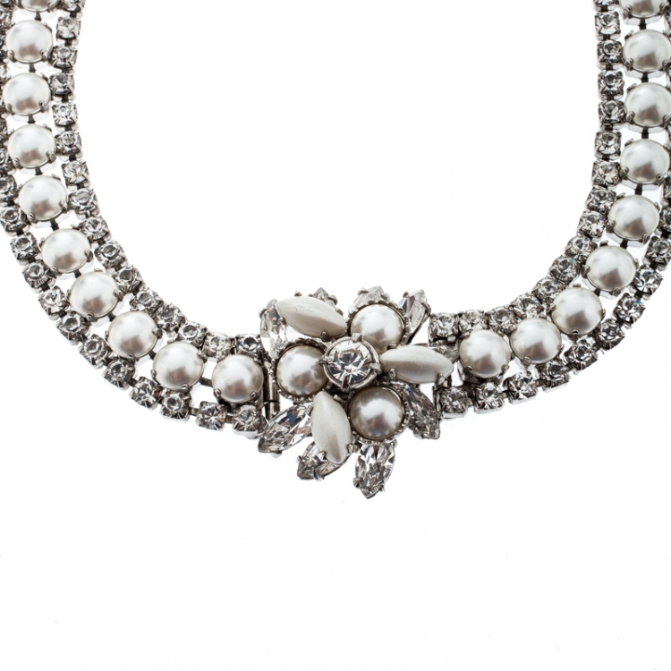 Pre Owned Miu Miu Crystal Faux Pearl Studded Silver Tone Flower Collar Necklace
