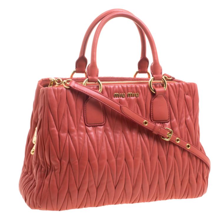 Pre Owned Miu Miu Red Matelasse Leather Shopper Tote