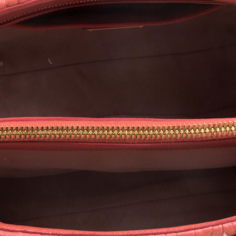 Pre Owned Miu Miu Red Matelasse Leather Shopper Tote
