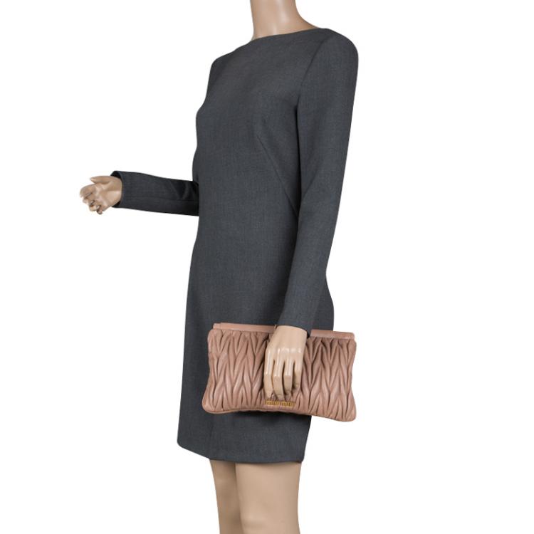 Pre Owned Miu Miu Beige Matelassé Leather Frame Clutch