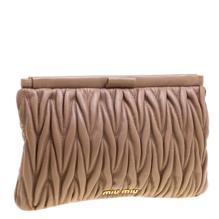 Pre Owned Miu Miu Beige Matelassé Leather Frame Clutch