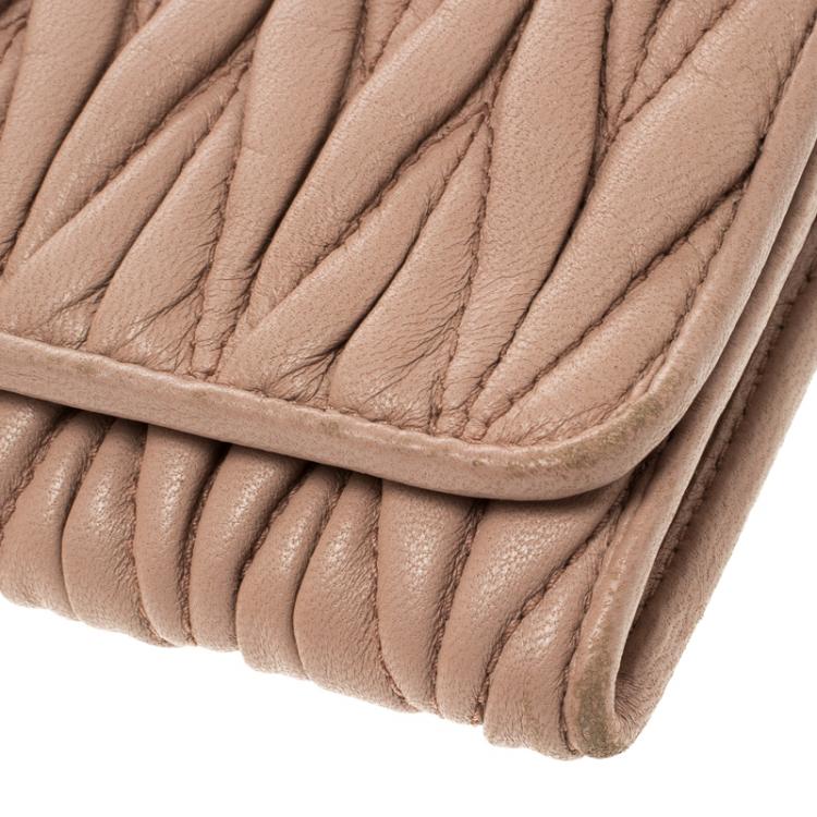 Pre Owned Miu Miu Beige Matelasse Leather WOC Wallet