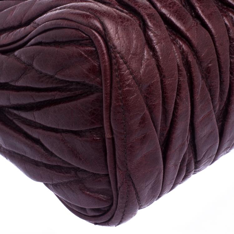 Pre Owned Miu Miu Burgundy Matelasse Vitello Lux Leather Shoulder Bag