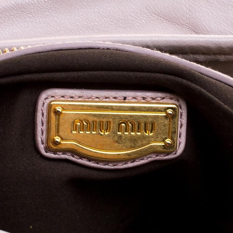 Pre Owned Miu Miu Beige Matelasse Lux Leather Small Coffer Hobo