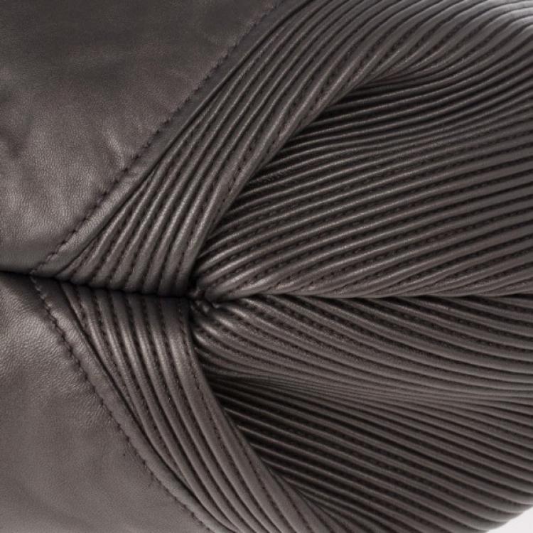 Pre Owned Miu Miu Bronze Leather Tote