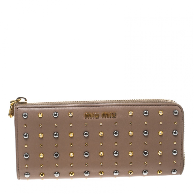Pre Owned Miu Miu Beige Leather Studded Zip Wallet