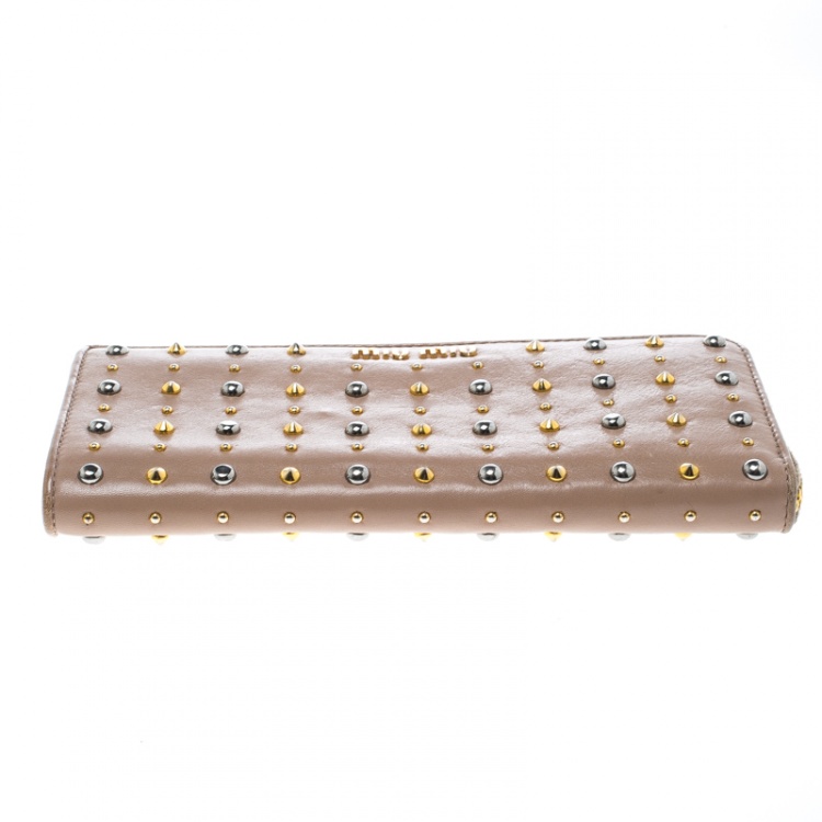 Pre Owned Miu Miu Beige Leather Studded Zip Wallet
