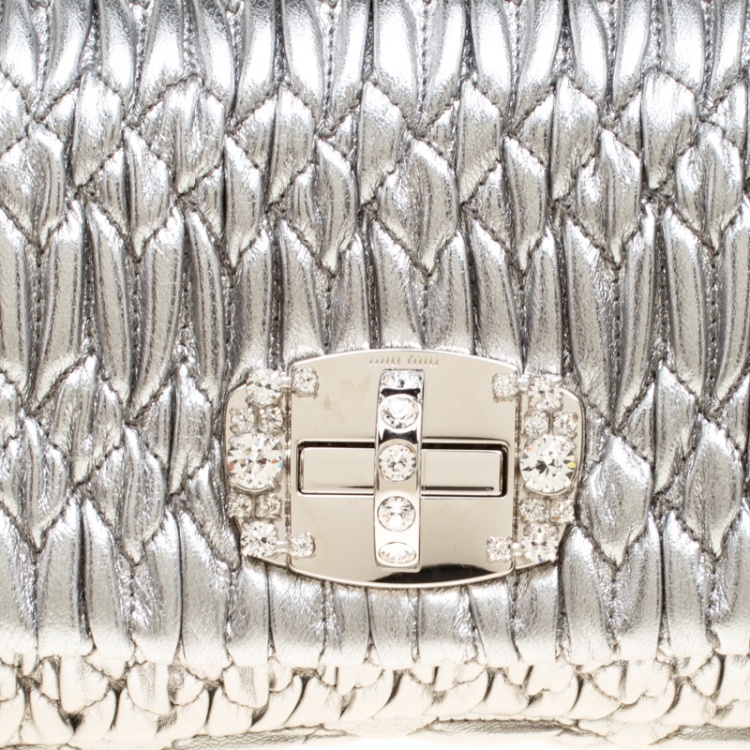 Pre Owned Miu Miu Silver Matelassé Leather Shoulder Bag