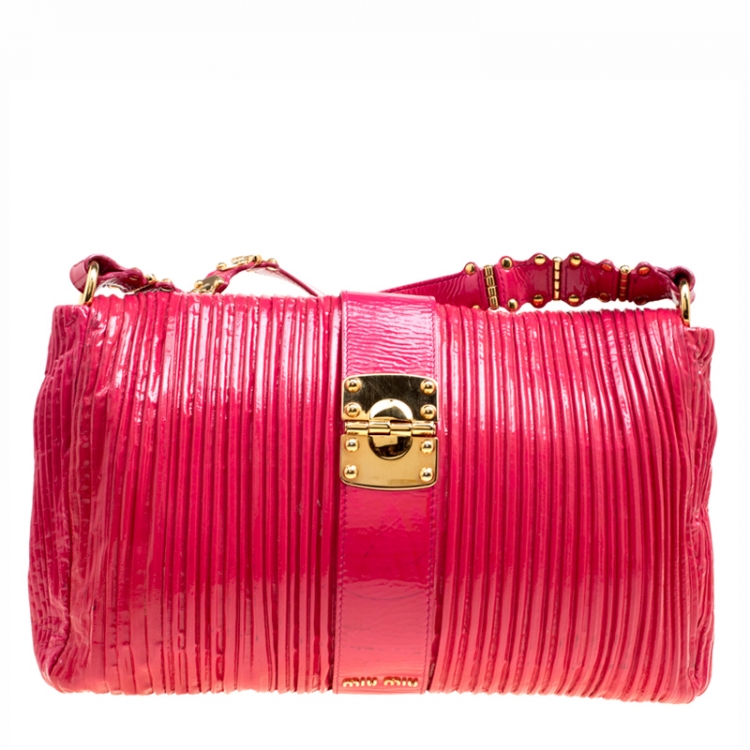 Pre Owned Miu Miu Fuchsia Pleated Patent Leather Shoulder Bag