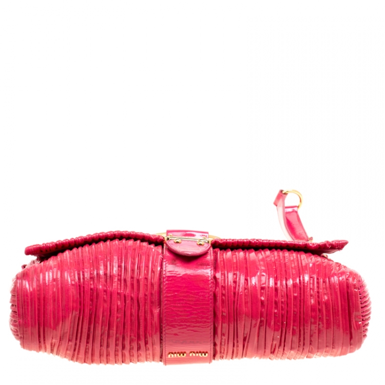 Pre Owned Miu Miu Fuchsia Pleated Patent Leather Shoulder Bag