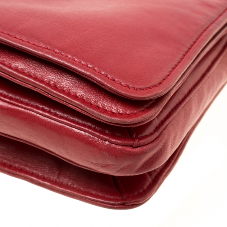 Pre Owned Miu Miu Red Leather Turnlock Crossbody Bag