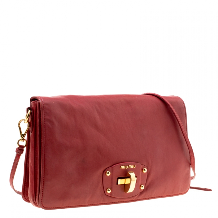 Pre Owned Miu Miu Red Leather Turnlock Crossbody Bag