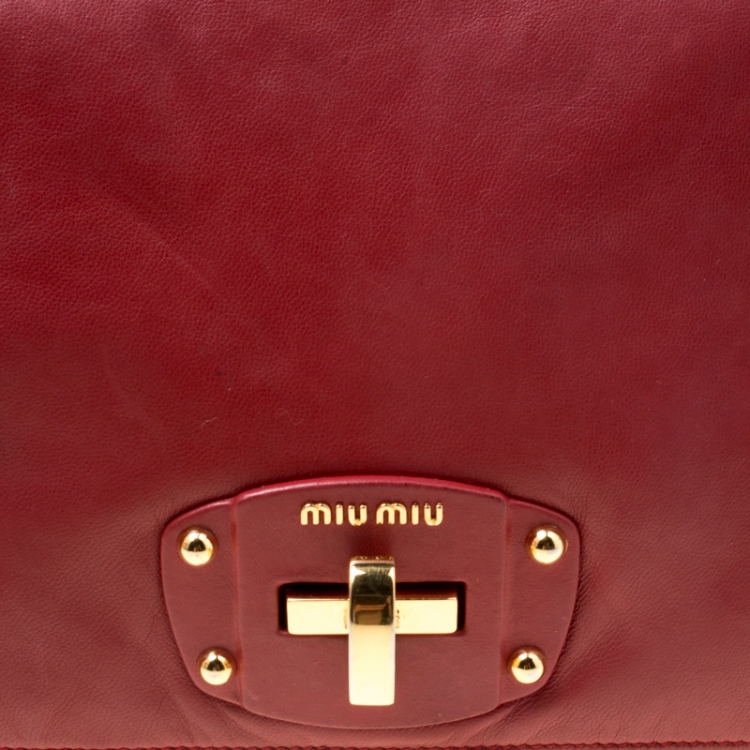 Pre Owned Miu Miu Red Leather Turnlock Crossbody Bag