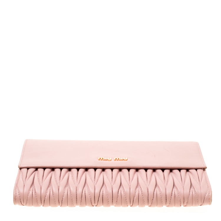 Pre Owned Miu Miu Pink Matelasse Leather Clutch 