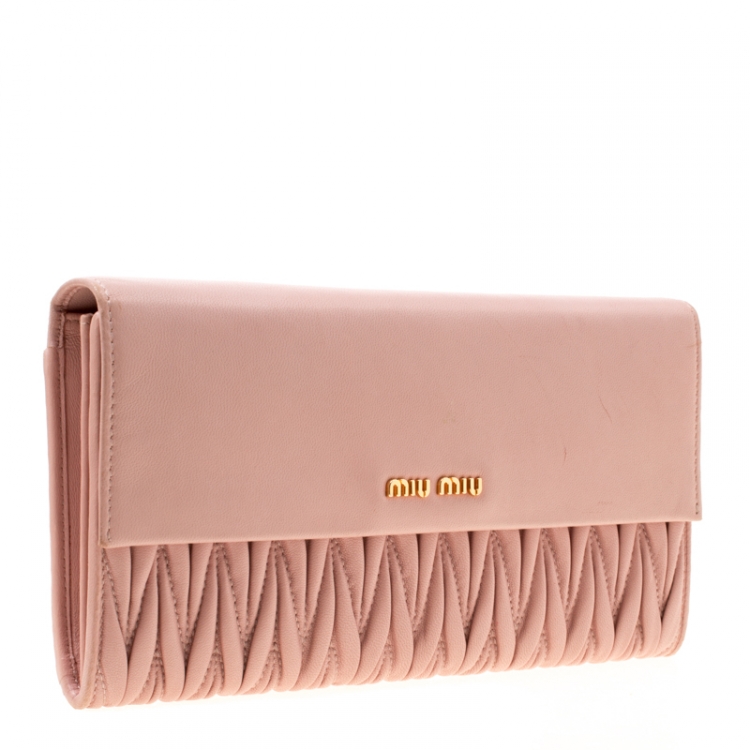 Pre Owned Miu Miu Pink Matelasse Leather Clutch 