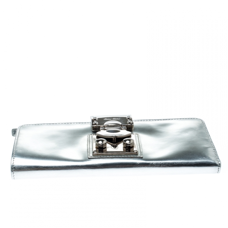 Pre Owned Miu Miu Silver Leather Key Lock Continental Wallet