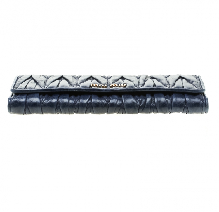 Pre Owned Miu Miu Navy Blue Matelasse Leather Continental Wallet
