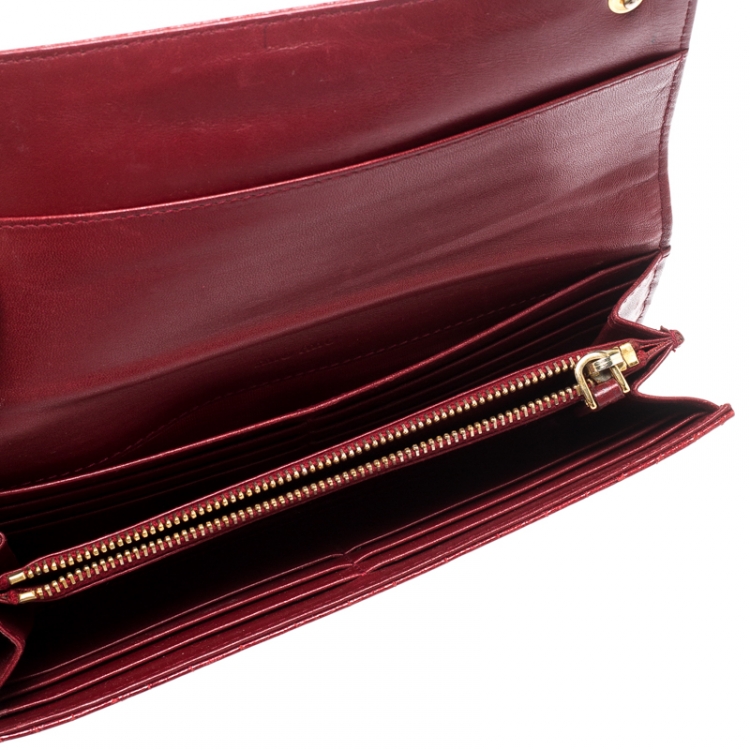 Pre Owned Miu Miu Red Croc Embossed Leather Flap Continental Wallet