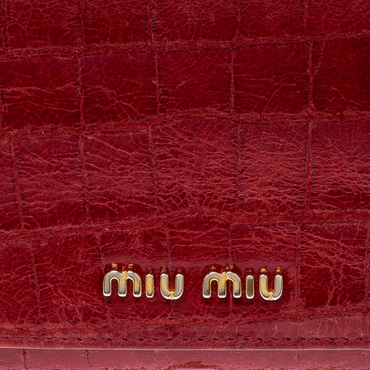 Pre Owned Miu Miu Red Croc Embossed Leather Flap Continental Wallet