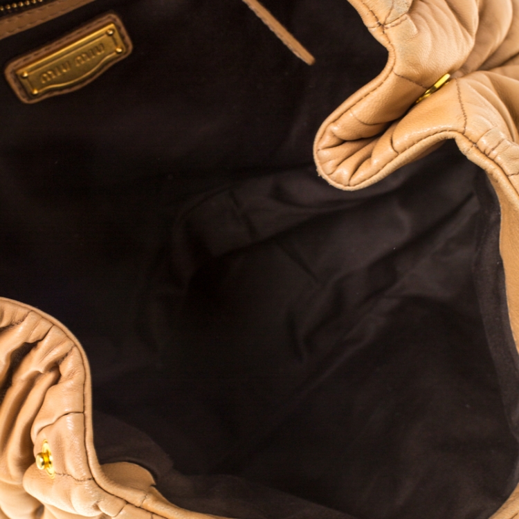 Pre Owned Miu Miu Beige Matelasse Leather Shopper Tote