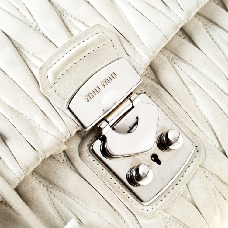 Pre Owned Miu Miu White Matelasse Leather Top Handle Bag