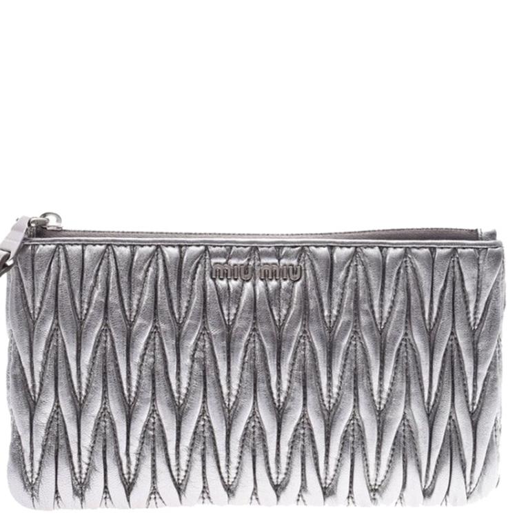 miu miu envelope pouch