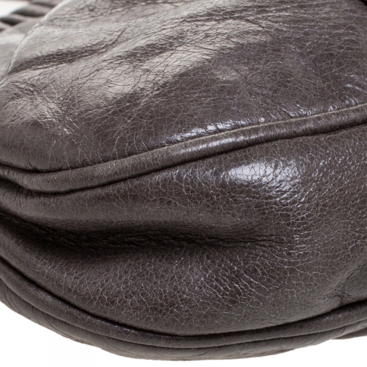 Pre Owned Miu Miu Grey Matelasse Leather Shoulder Bag