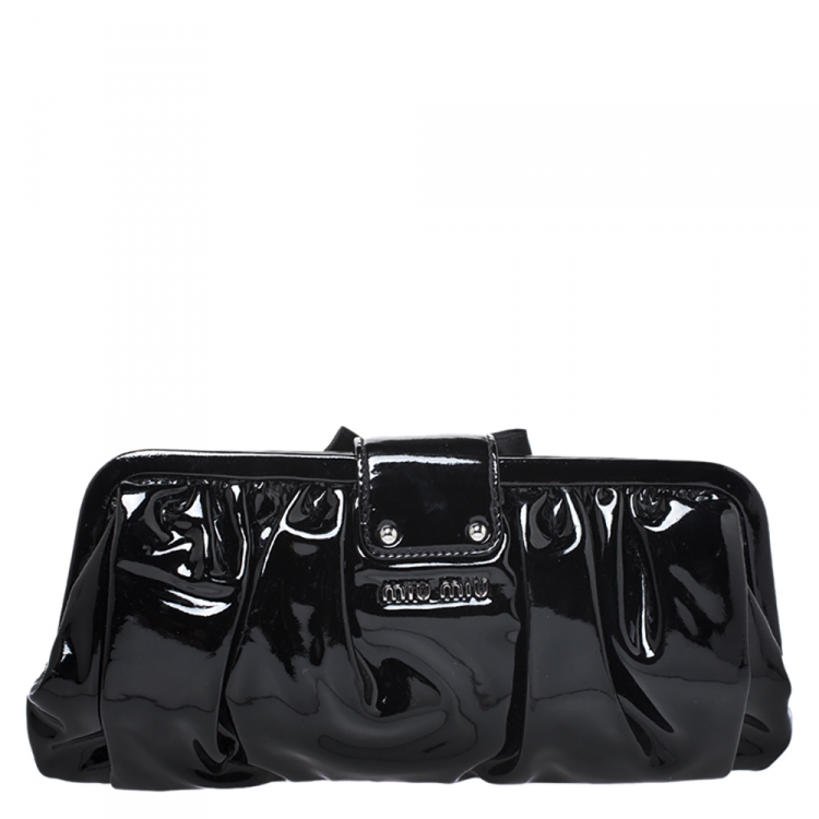 Pre Owned Miu Miu Black Patent Leather Crystal Embellished Clutch