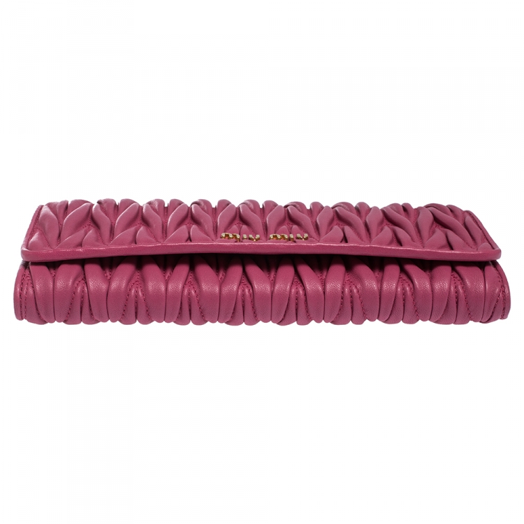 Pre Owned Miu Miu Fuschia Matelasse Leather Continental Wallet