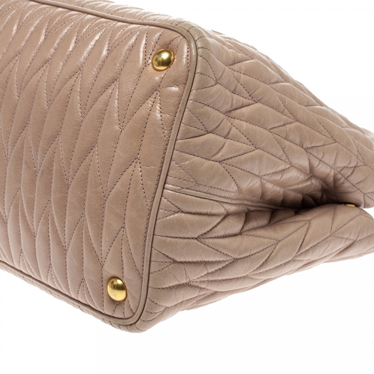 Pre Owned   Miu Miu Beige Metalasse Leather Covertible Tote