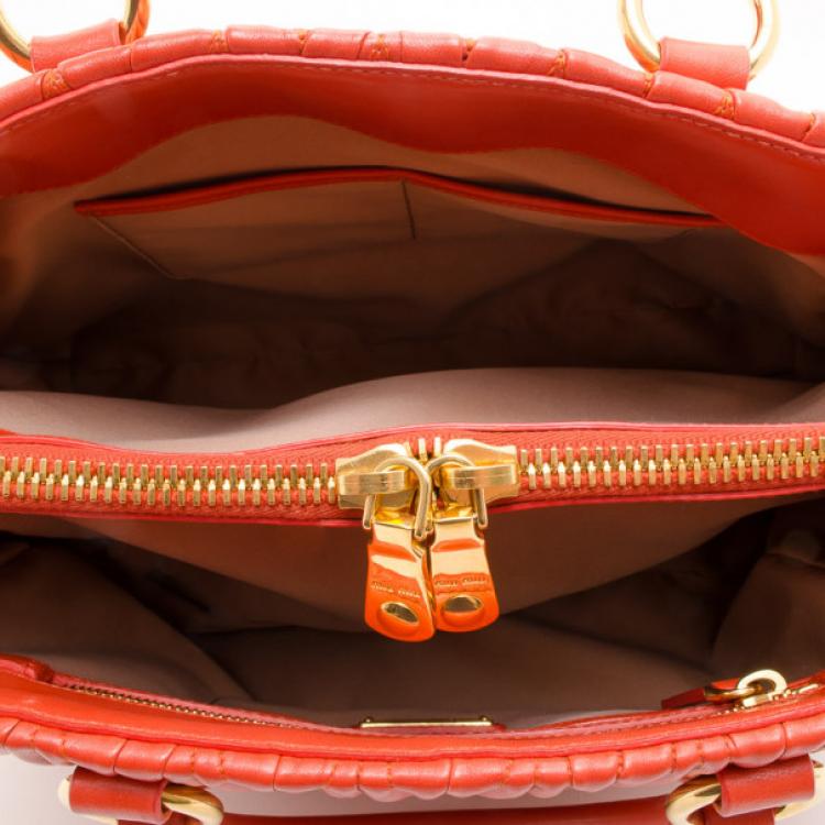 مملوكة مسبقًا Miu Miu Orange Quilted Leather Shopper Tote