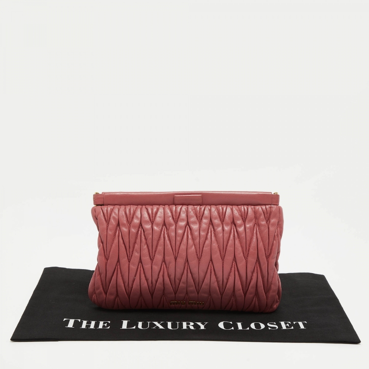 Pre Owned Miu Miu Dark Pink Matelassé Leather Frame Clutch