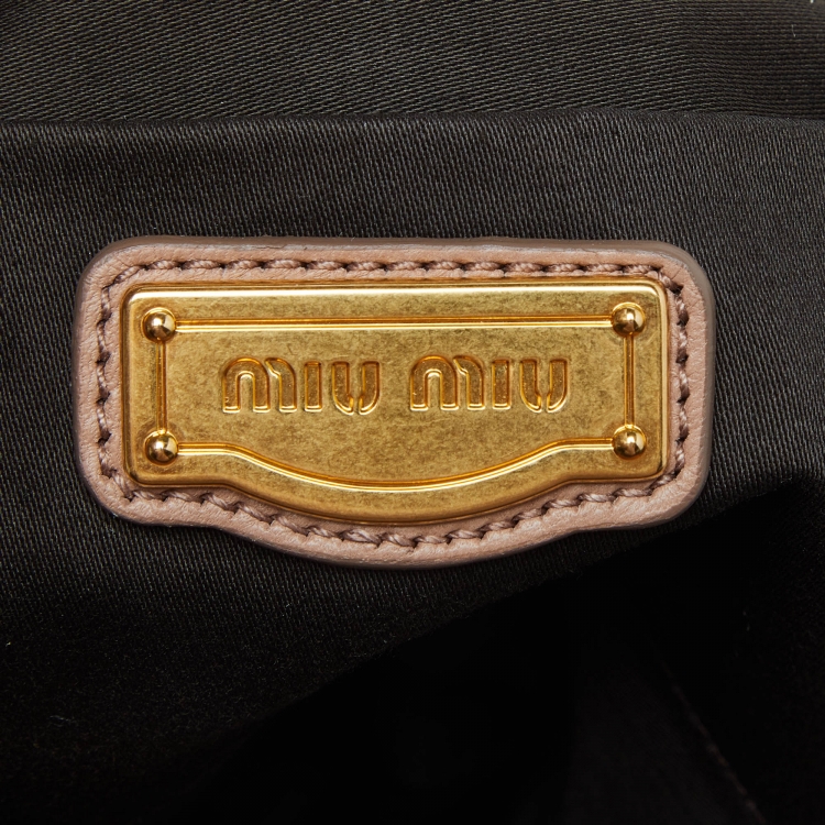 Pre Owned Miu Miu Beige Matelassé Leather Small Coffer Hobo