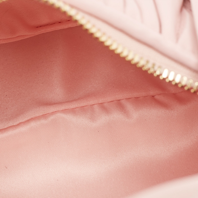 Pre Owned Miu Miu Pink Matelassé Leather Mini Wander Hobo