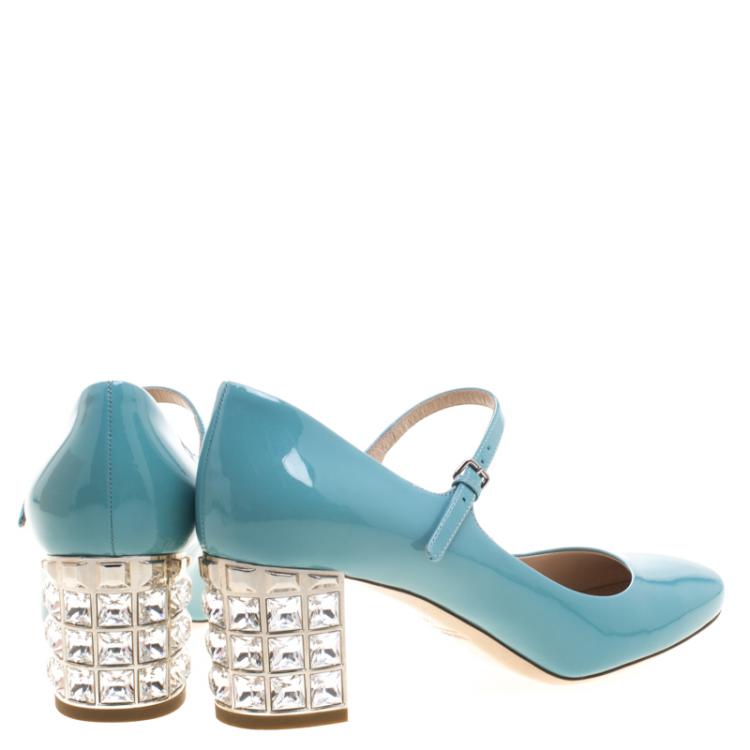 مملوكة مسبقًا Miu Miu Blue Patent Leather Crystal Embellished Heel Mary Jane Pumps Size 38