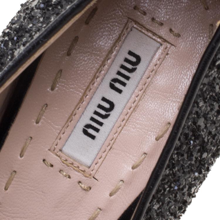 Pre Owned Miu Miu Black Glitter Pumps Size 40