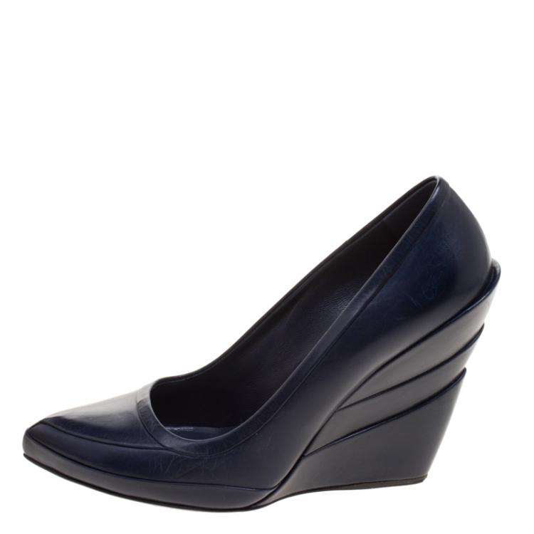 Pre Owned Miu Miu Navy Blue Leather Tiered Wedge Pumps Size 35