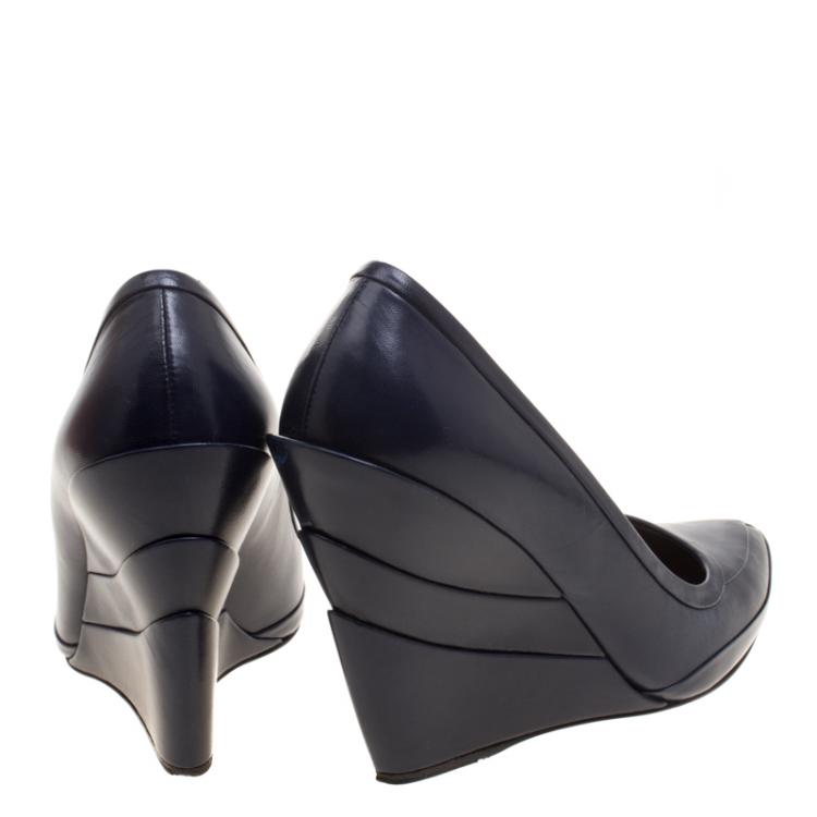 Pre Owned Miu Miu Navy Blue Leather Tiered Wedge Pumps Size 35