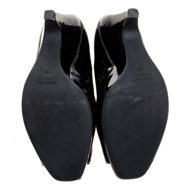 Pre Owned Miu Miu Black Patent Leather Peep Toe Wedge Pumps Size 39