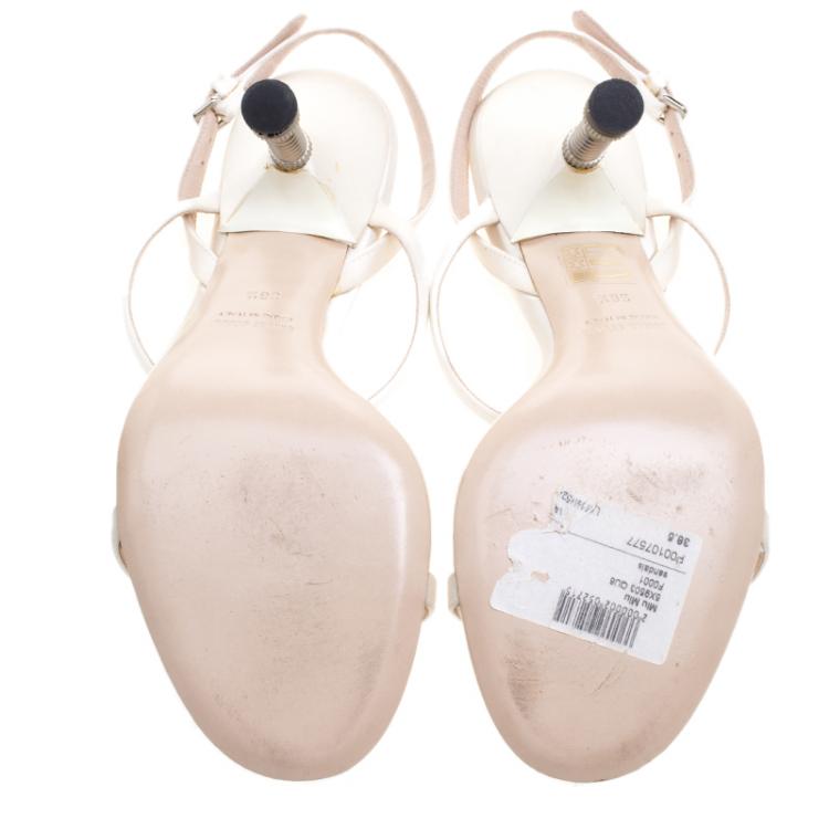 مملوكة مسبقًا Miu Miu White Satin T-strap Bolt Heel Slingback Sandals Size 38.5
