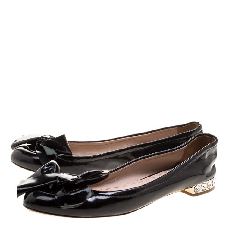 Pre Owned Miu Miu Black Patent Leather Bow Crystal Embellished Ballet Flats Size 36.5