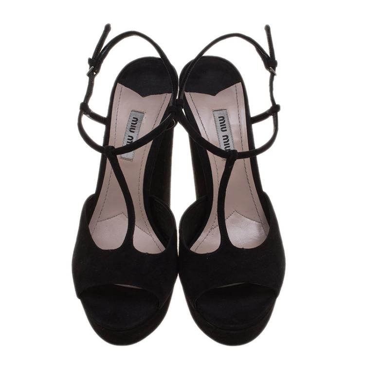 مملوكة مسبقًا Miu Miu Black Suede T Bar Platform Block Heel Sandals Size 40