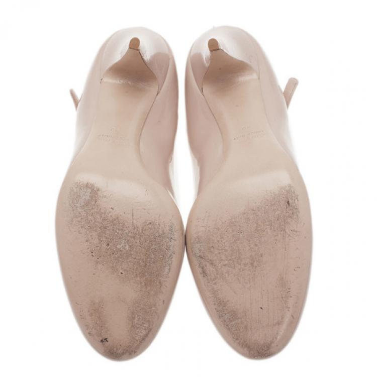 Pre Owned  Miu Miu Beige Patent Mary Jane Pumps Size 42