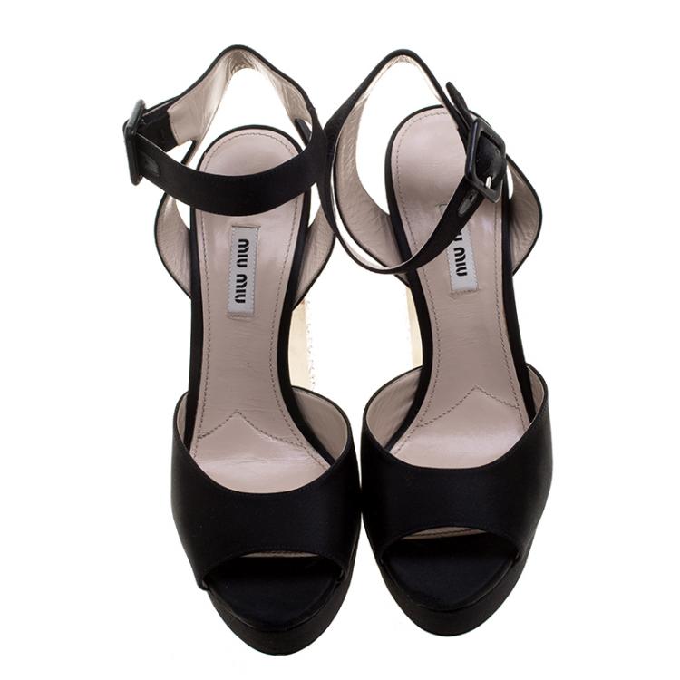 مملوكة مسبقًا Miu Miu Black Satin Crystal Embellished Block Heel Ankle Strap Sandals Size 40