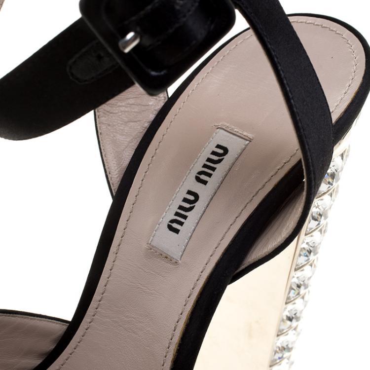 مملوكة مسبقًا Miu Miu Black Satin Crystal Embellished Block Heel Ankle Strap Sandals Size 40