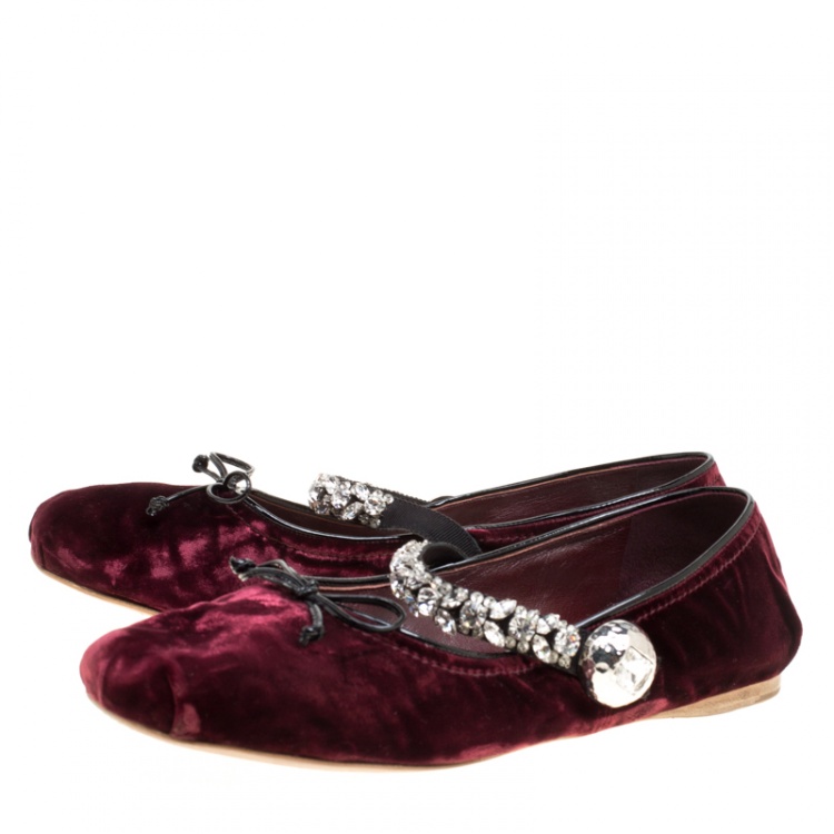 Pre Owned Miu Miu Bordeaux Velvet Crystal Embellished Strap Ballet Flats Size 42