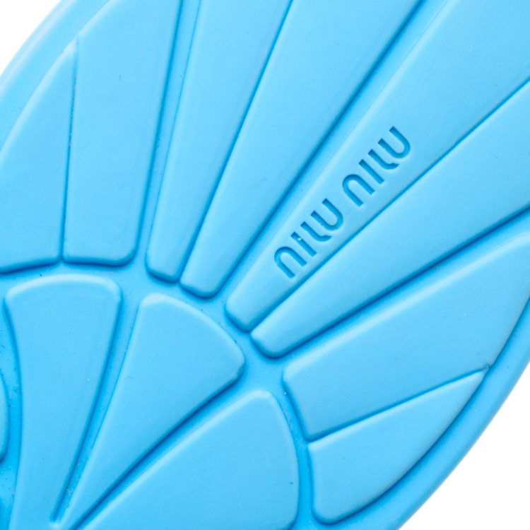 Pre Owned Miu Miu Blue Rubber Wavy Slippers Size 38