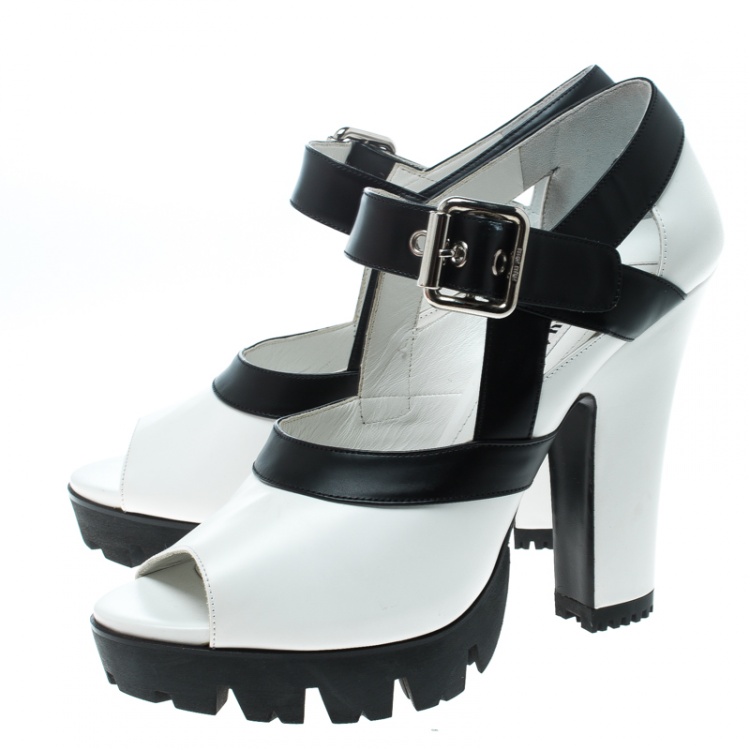 مملوكة مسبقًا Miu Miu Monochrome Leather Block Heel Sandals Size 41