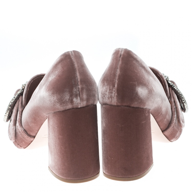 Pre Owned Miu Miu Pale Pink Velvet Pearl Embellished Buckle Block Heel Loafer Pumps Size 39.5